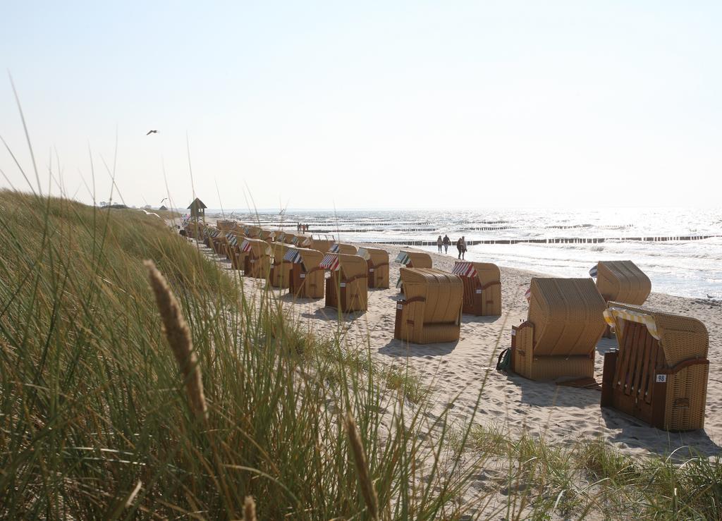 Ostseehotel Wustrow Exterior foto
